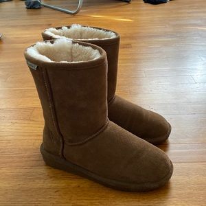 Women’s bearpaw boots